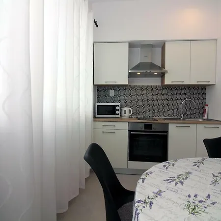 Apartmani Nika Tisno Exterior photo