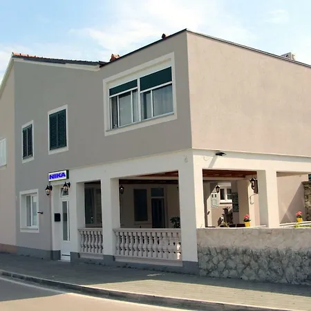 Apartmani Nika Tisno Exterior photo