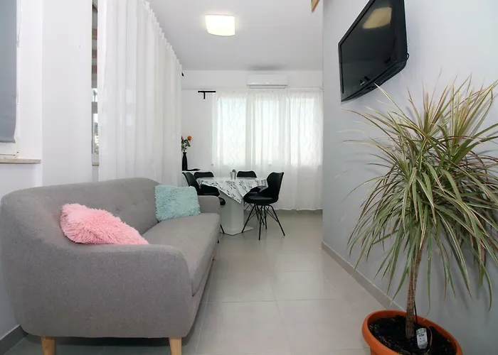 Apartmani Nika