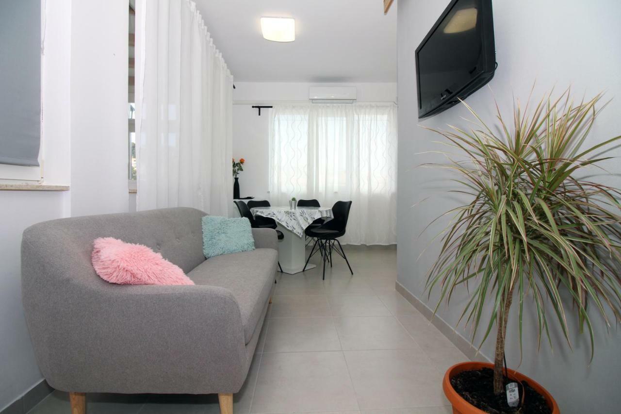 Nika Apartment Tisno