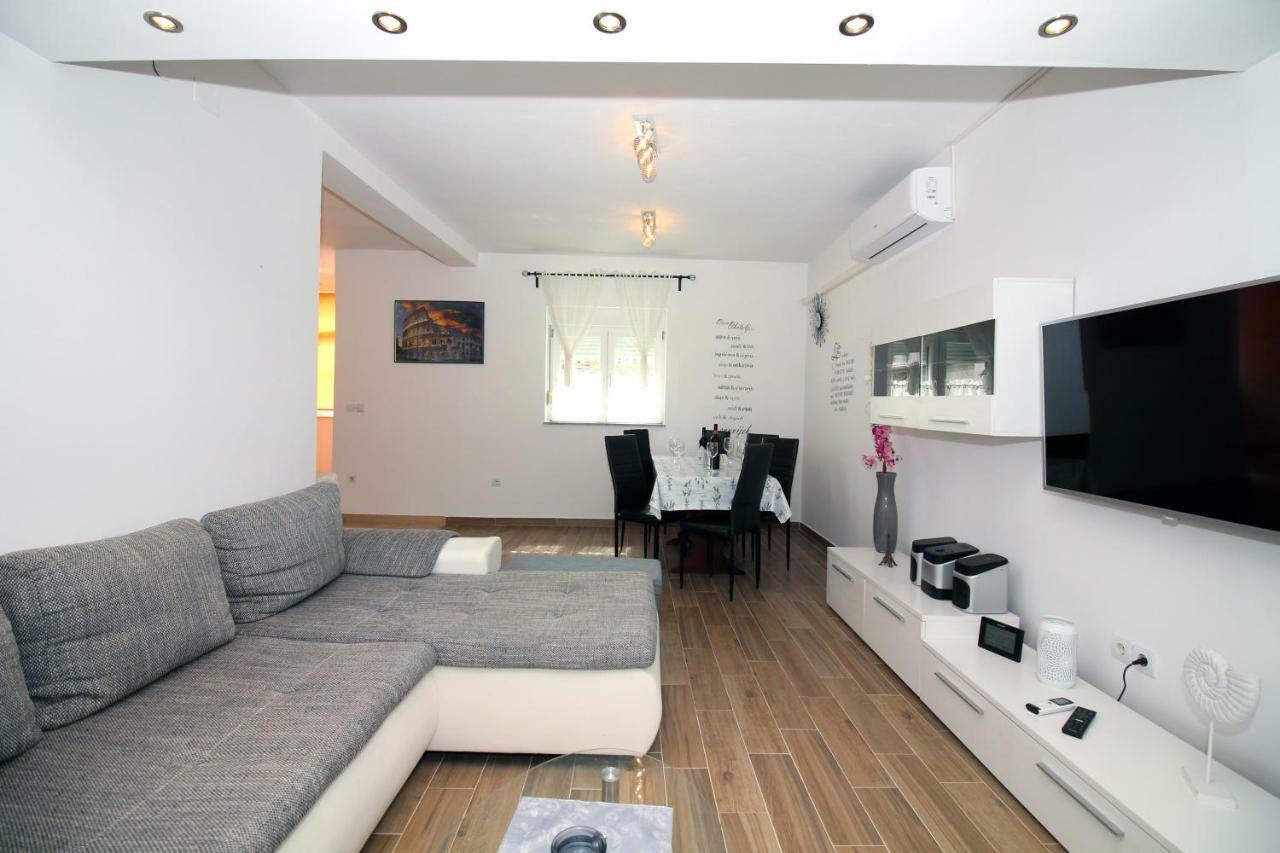 Nika Apartment