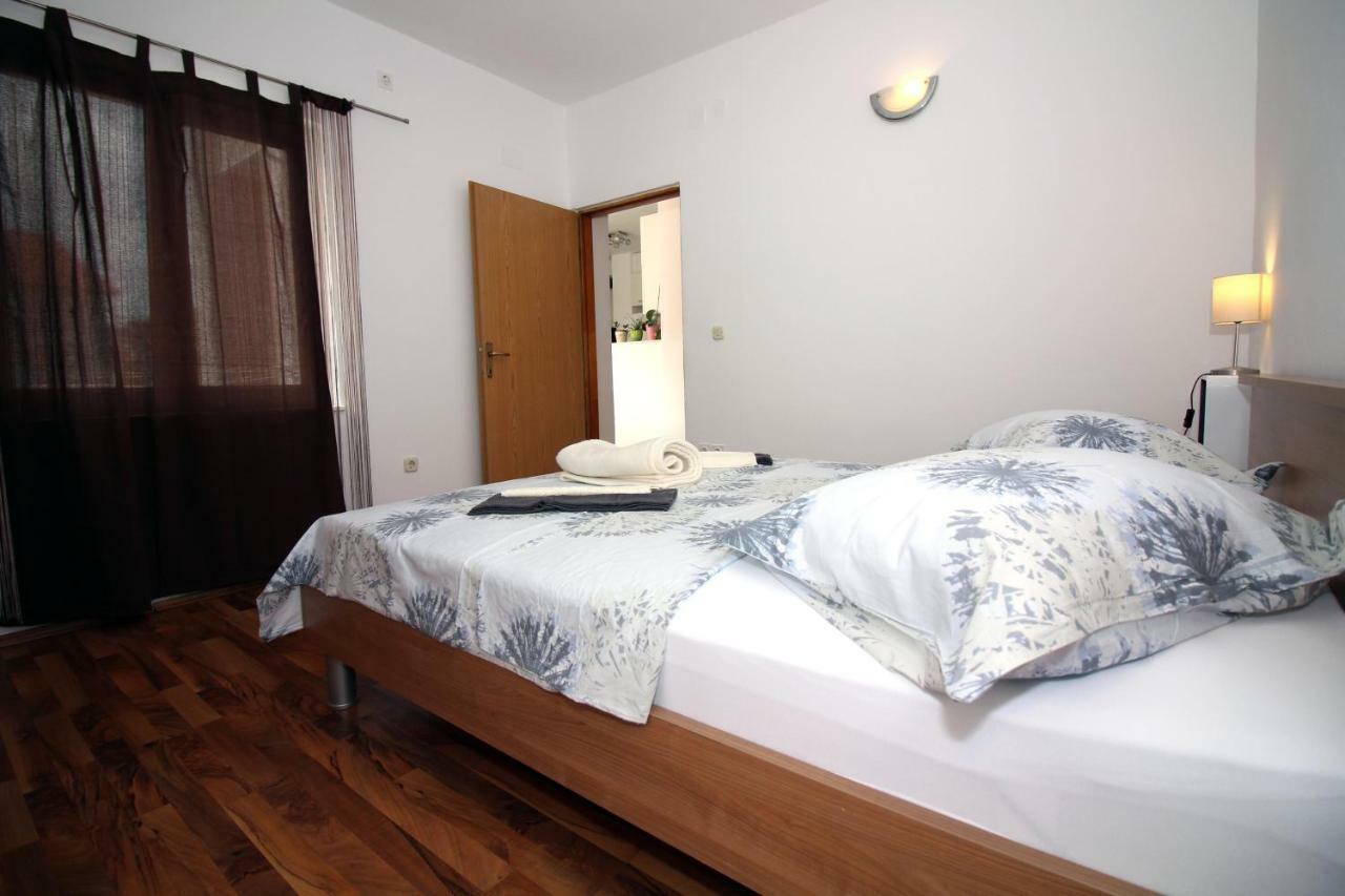 Nika Apartment Tisno