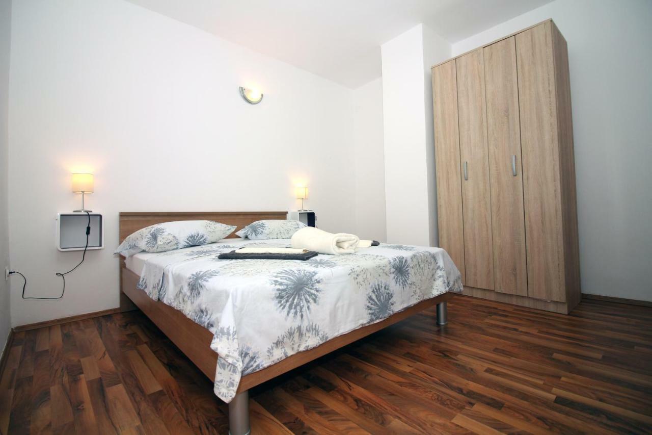 Nika Apartment Tisno